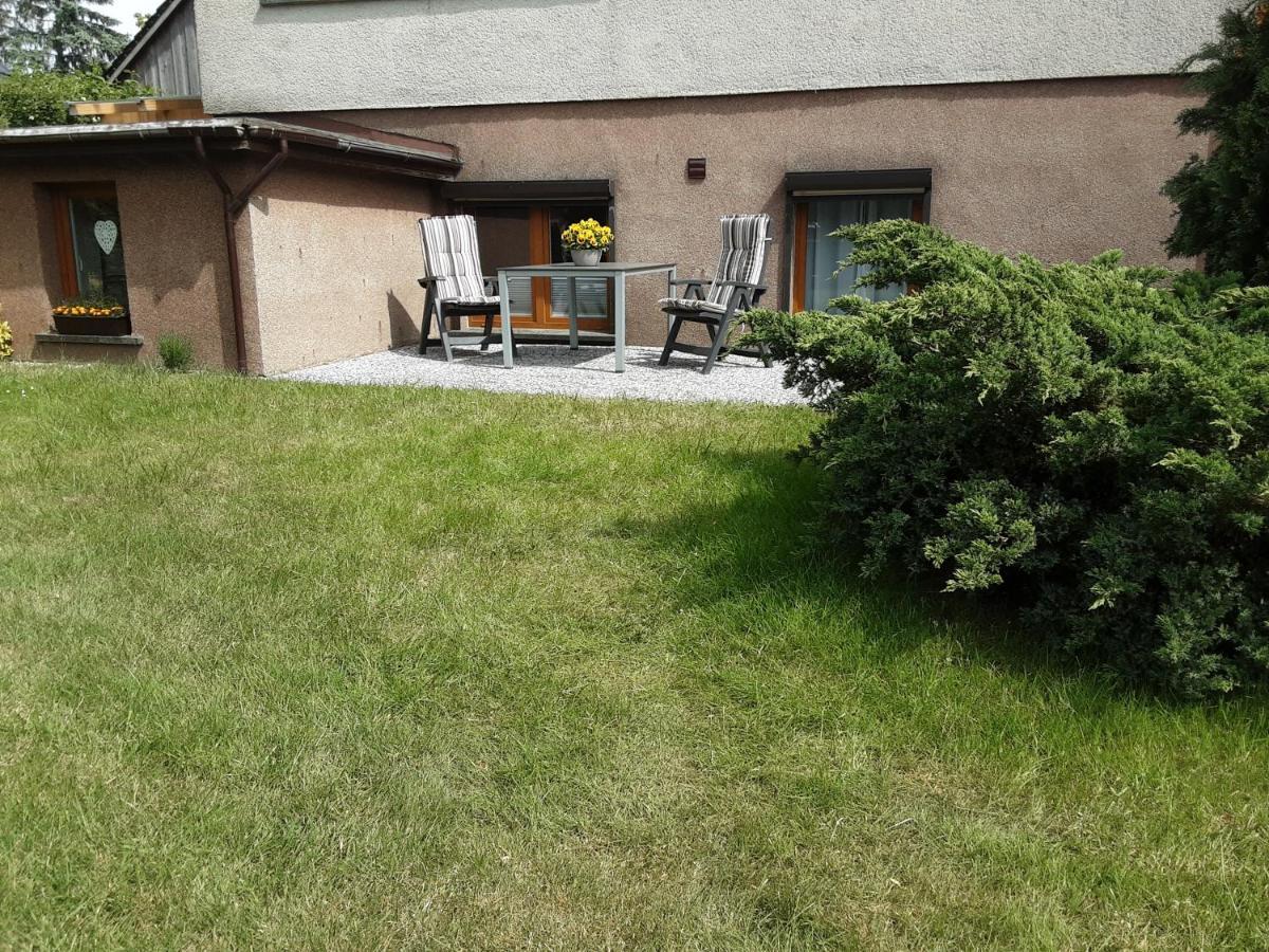Alt Sammit Apartment Krakow am See Bagian luar foto
