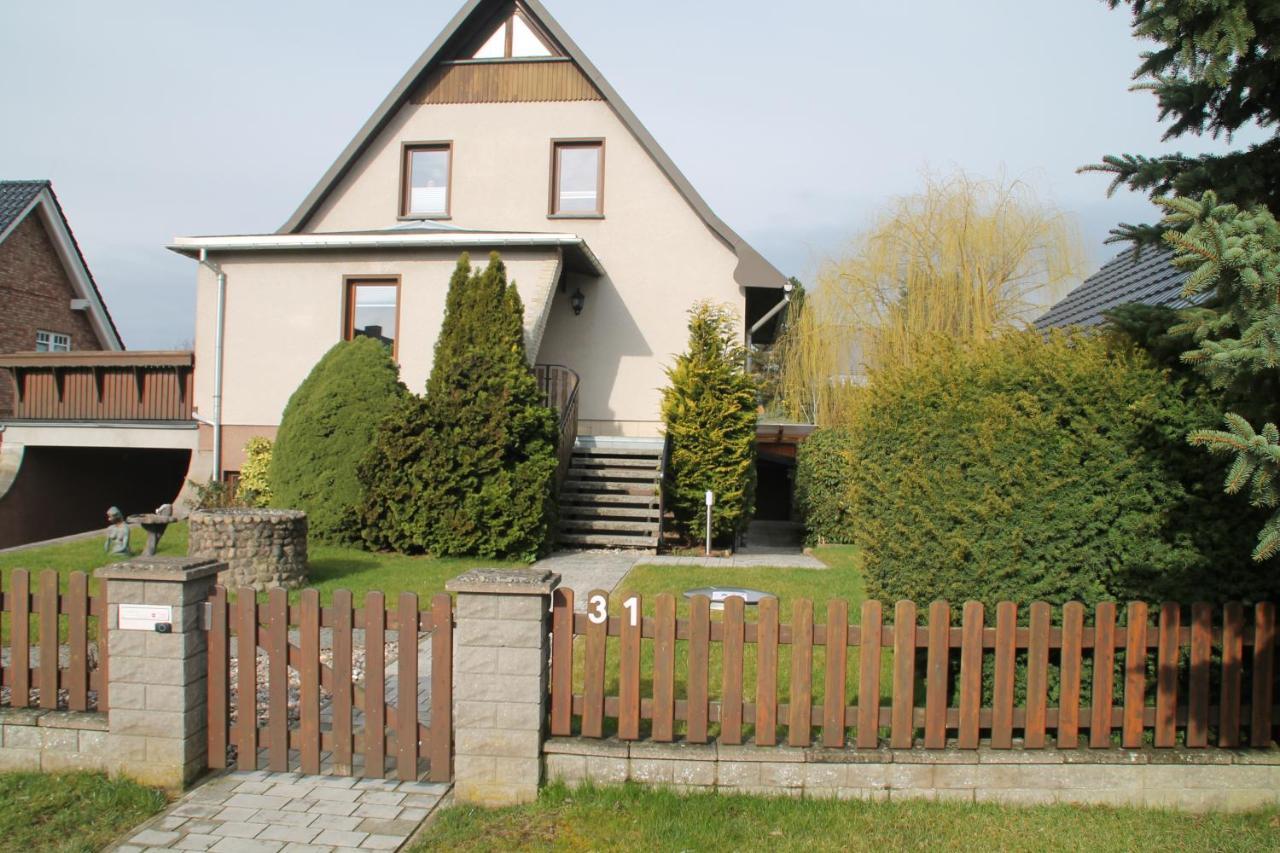 Alt Sammit Apartment Krakow am See Bagian luar foto
